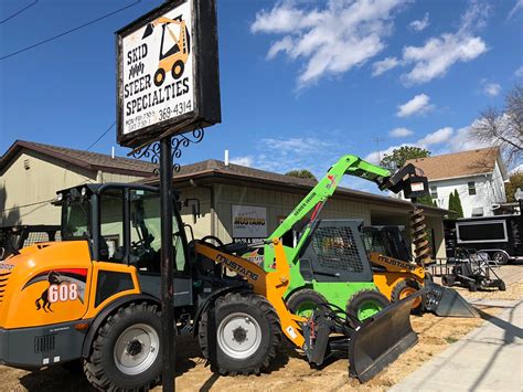 Skidsteer Specialties C, 405 N Schuyler St, Lena, IL 61048, US